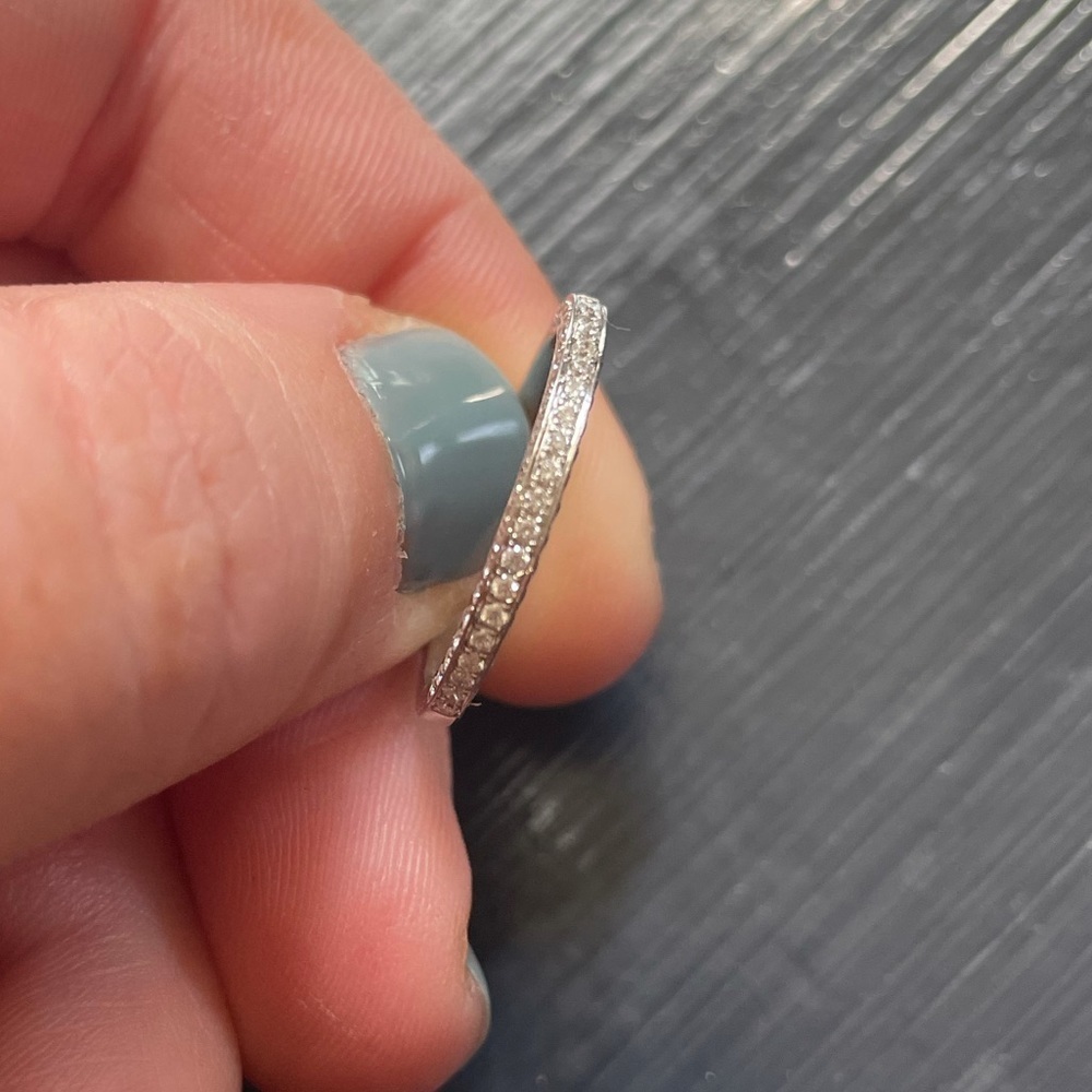 18k White Gold Custom Wedding Band - Picture 5 of 12